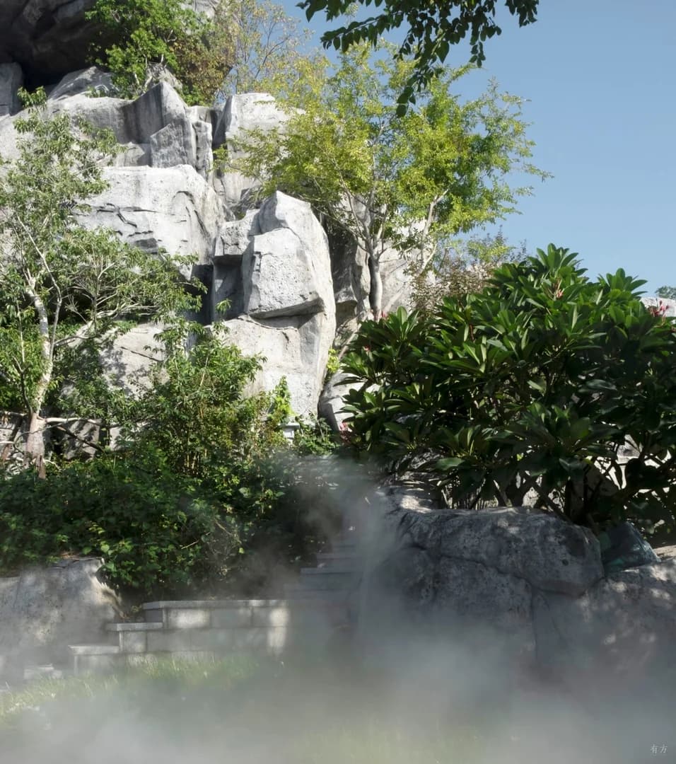 Ландшафтное оформление культурного центра с элементами водного ландшафта