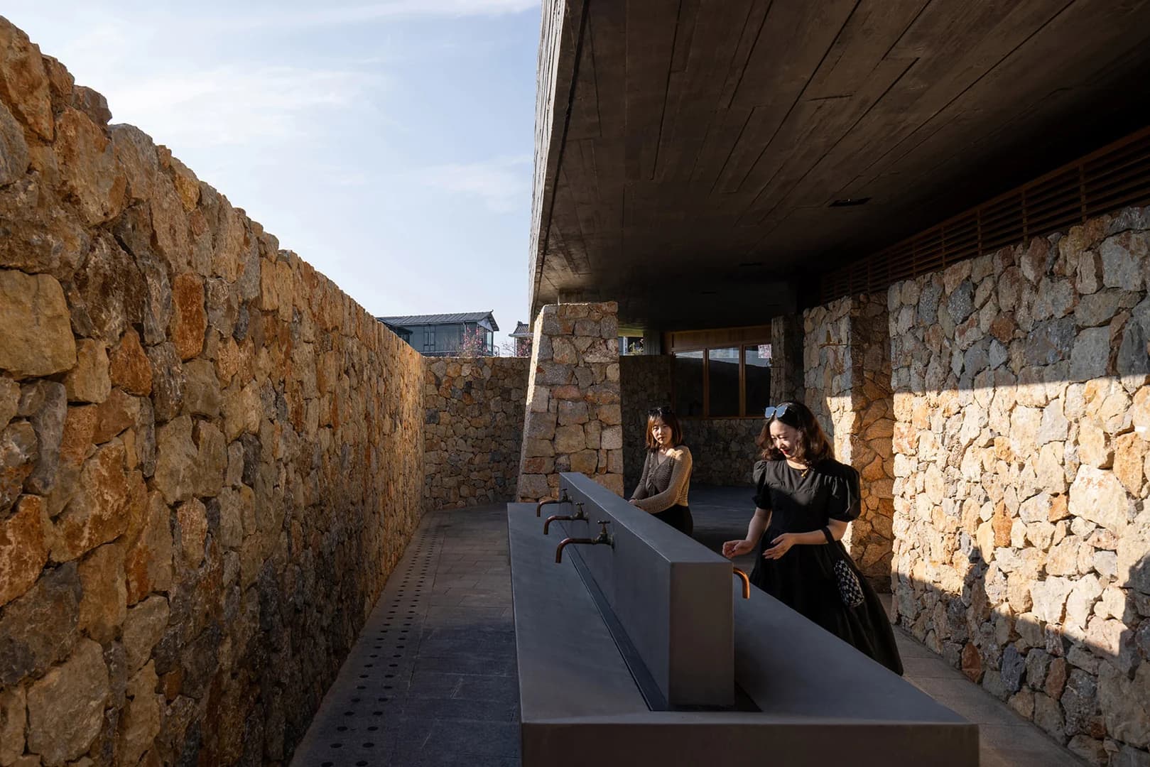 Экологическая станция у озера Эрхай