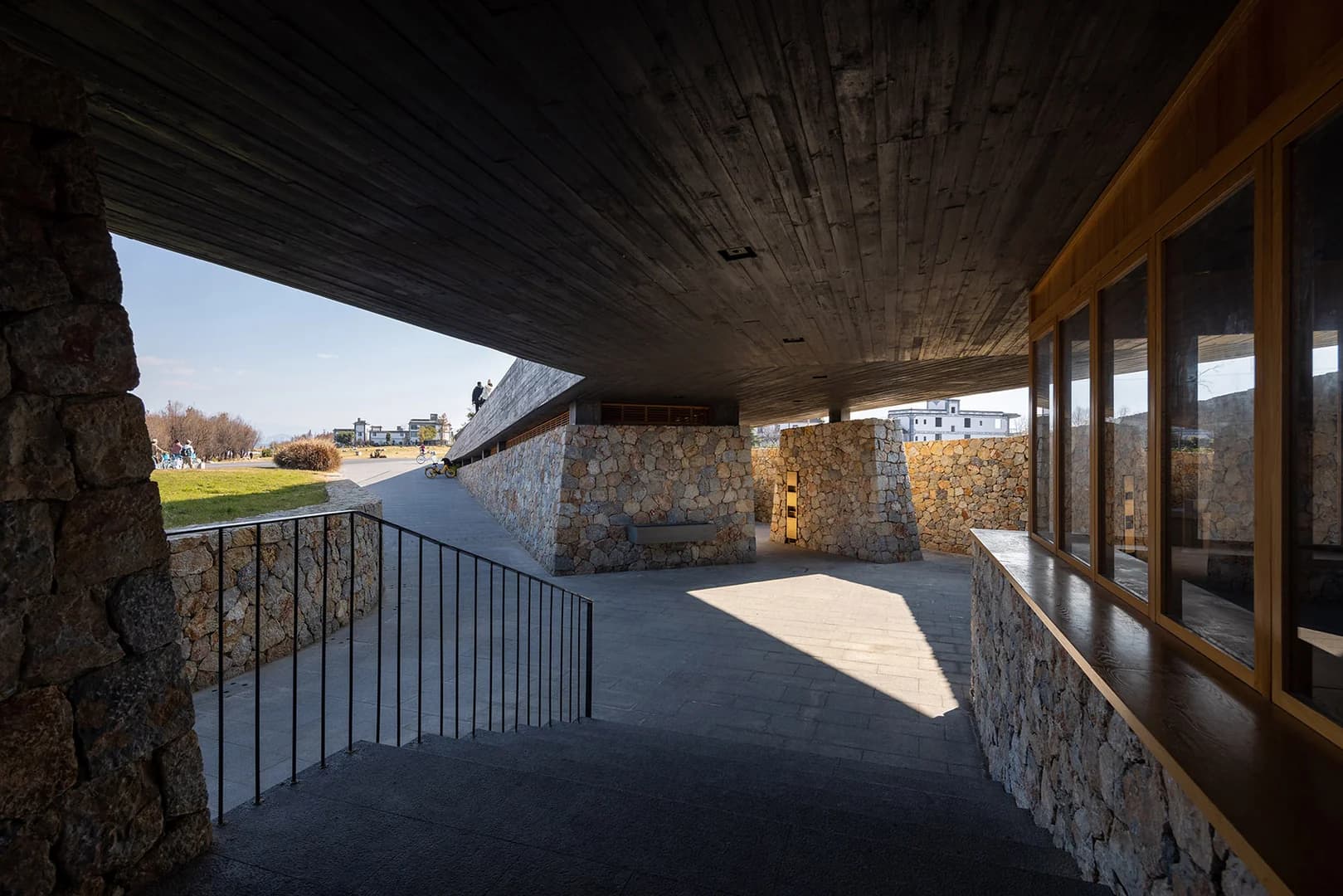 Экологическая станция у озера Эрхай