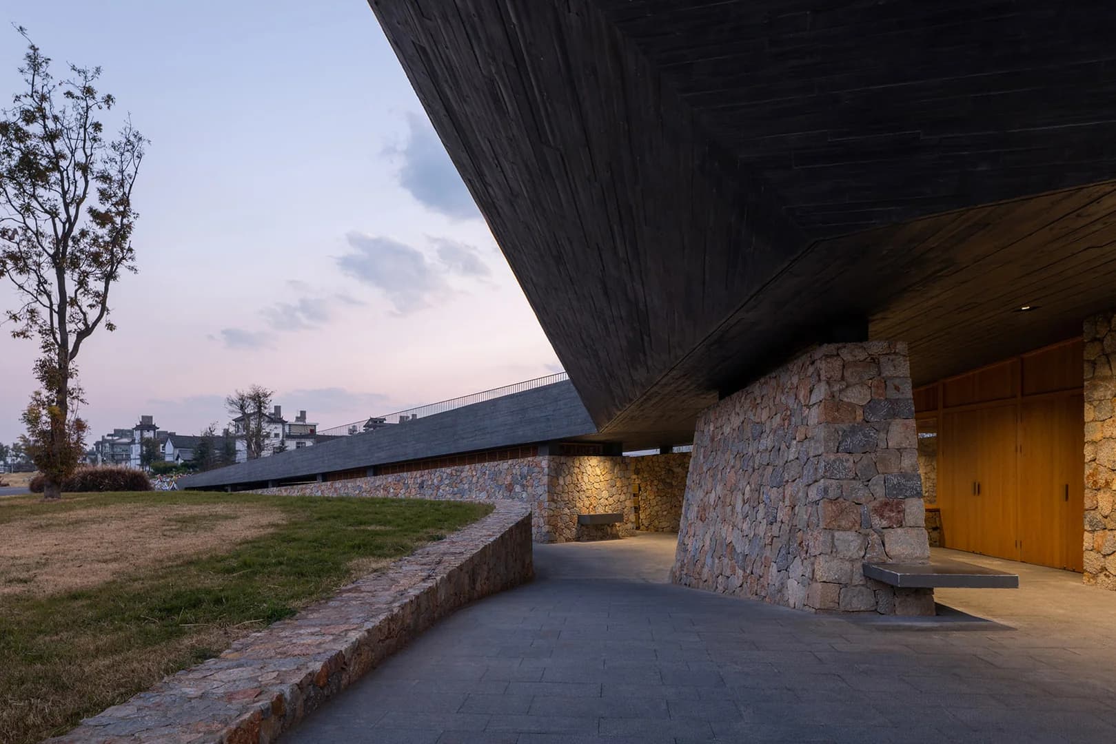 Экологическая станция у озера Эрхай