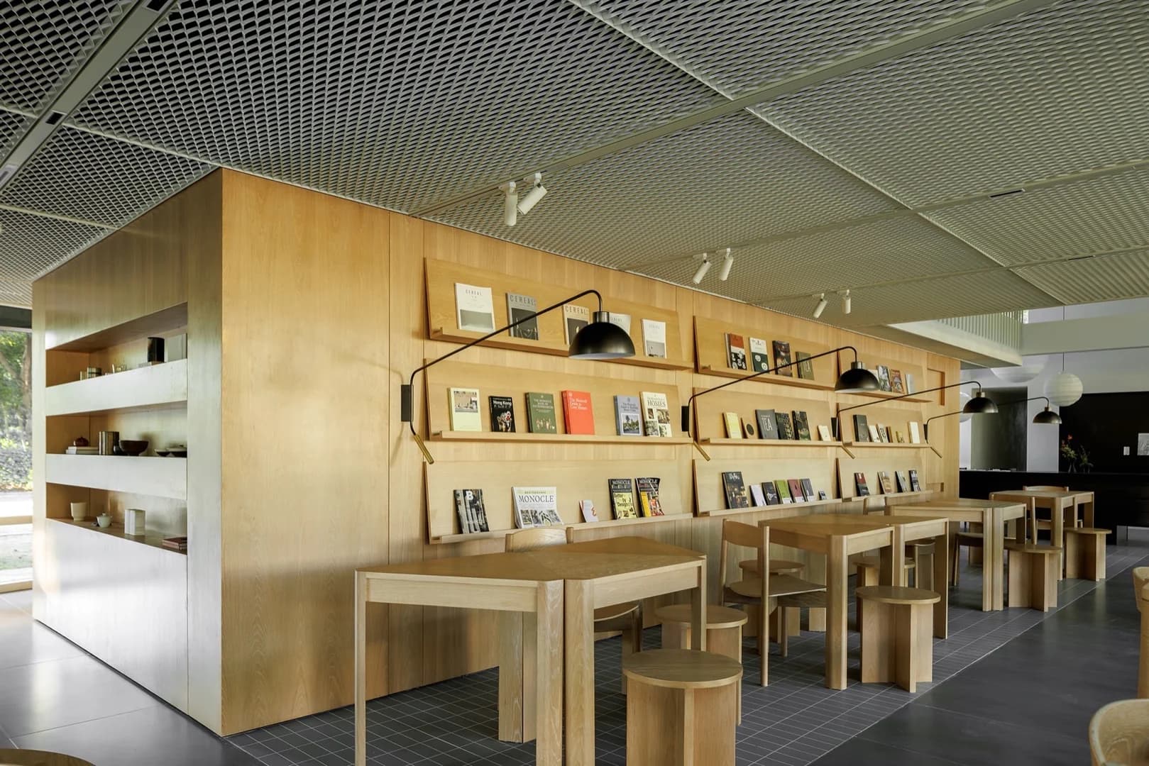 Басao: Белая Цапля