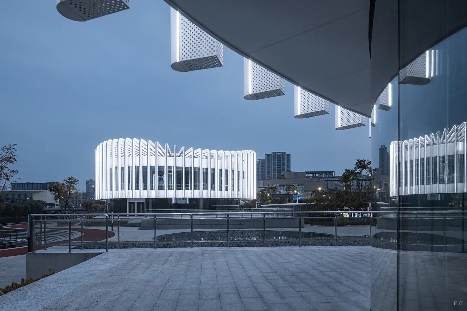 Ланхуа Гэ — Искусство на набережной