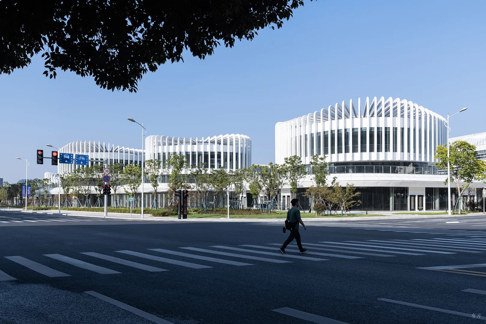 Ланхуа Гэ — Искусство на набережной