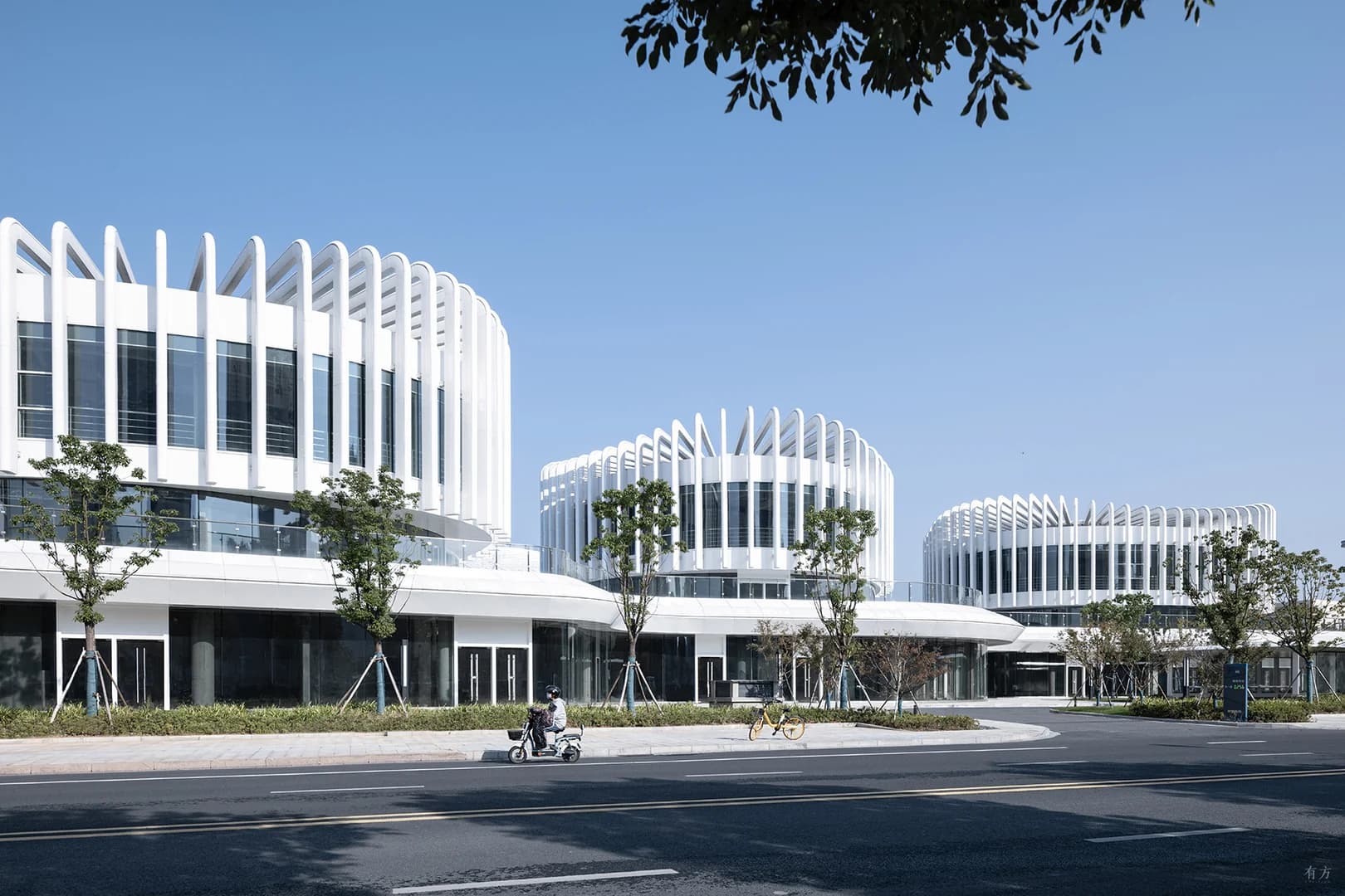 Ланхуа Гэ — Искусство на набережной