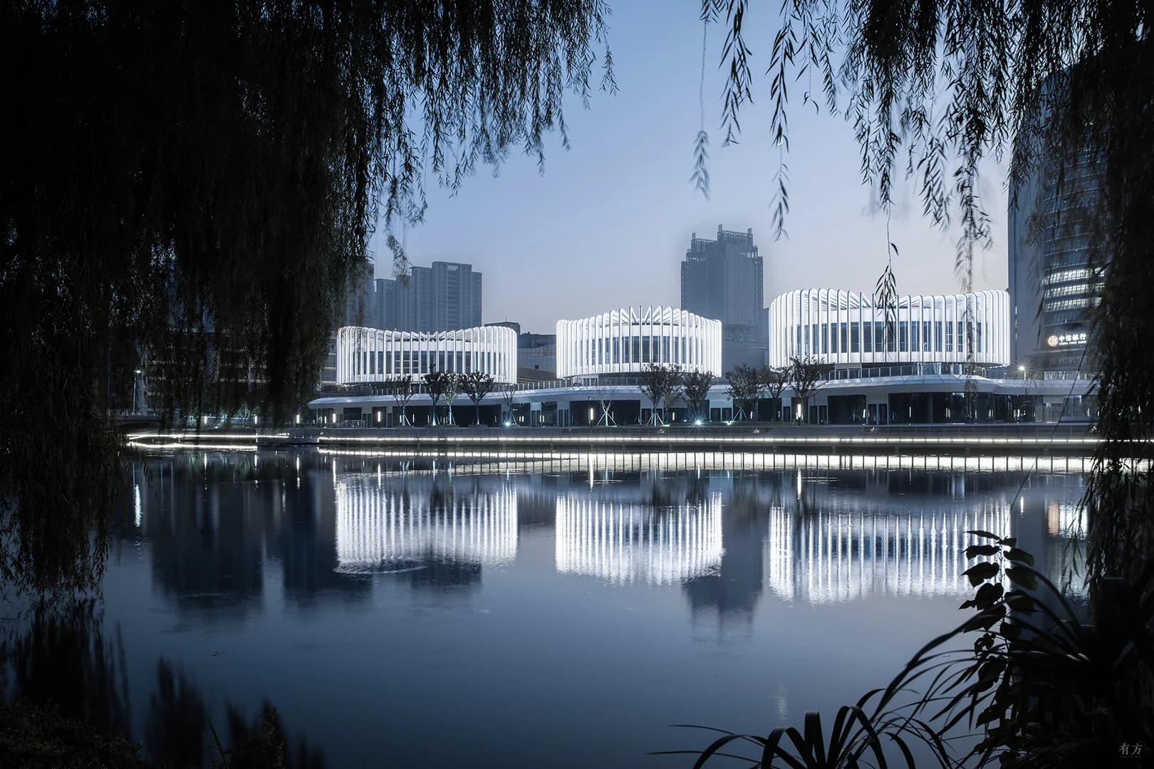 Ланхуа Гэ — Искусство на набережной