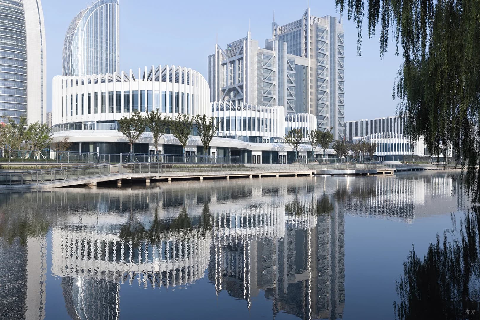 Ланхуа Гэ — Искусство на набережной