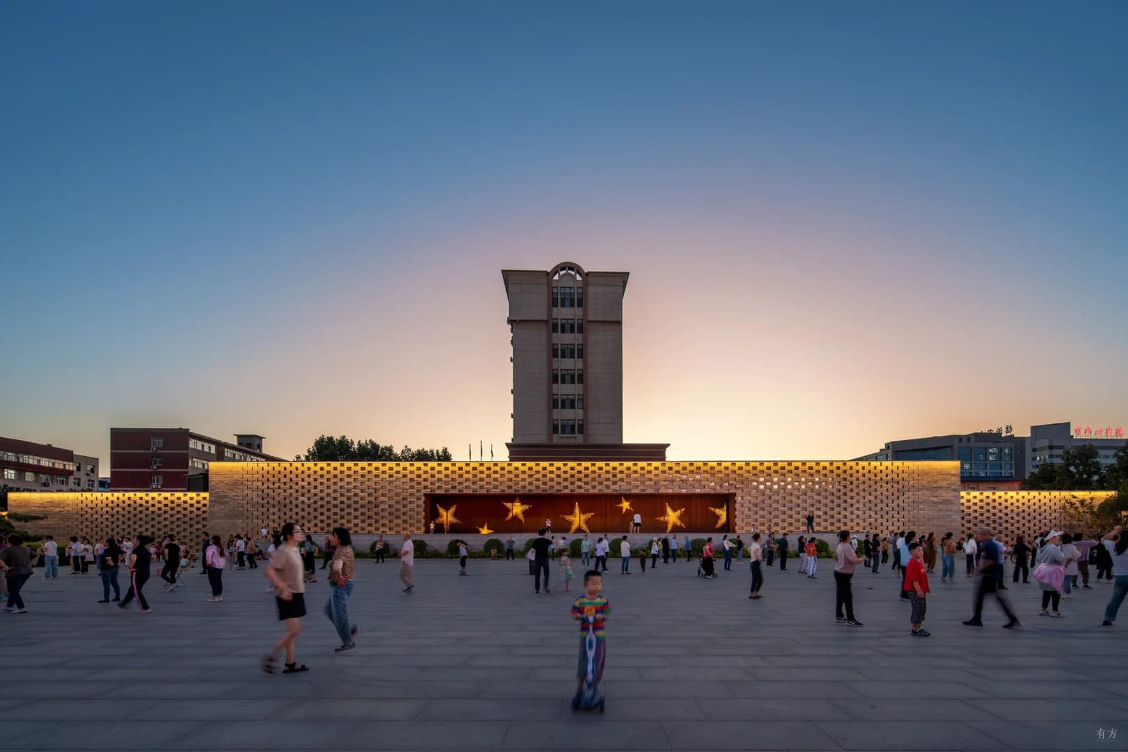 Реконструкция площади Пинъян