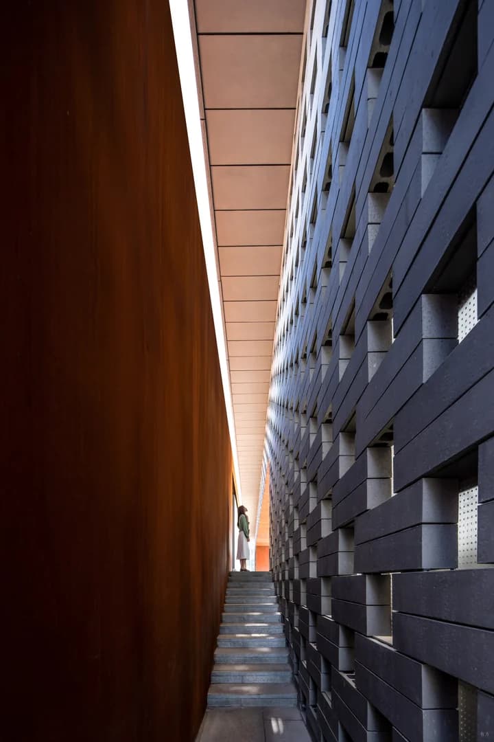 Реконструкция площади Пинъян