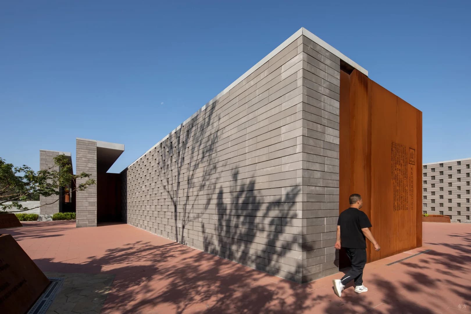 Реконструкция площади Пинъян