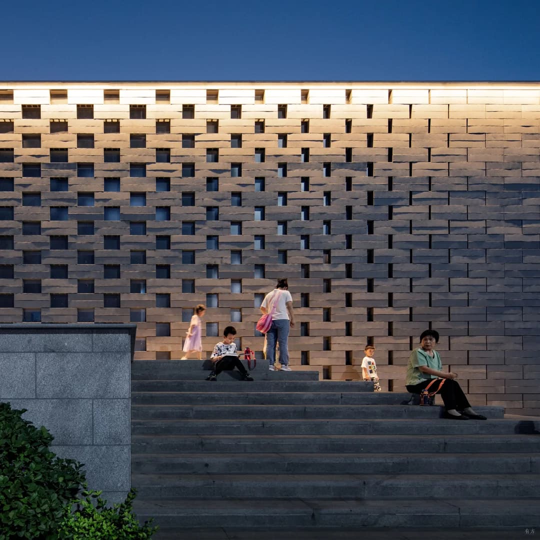 Реконструкция площади Пинъян