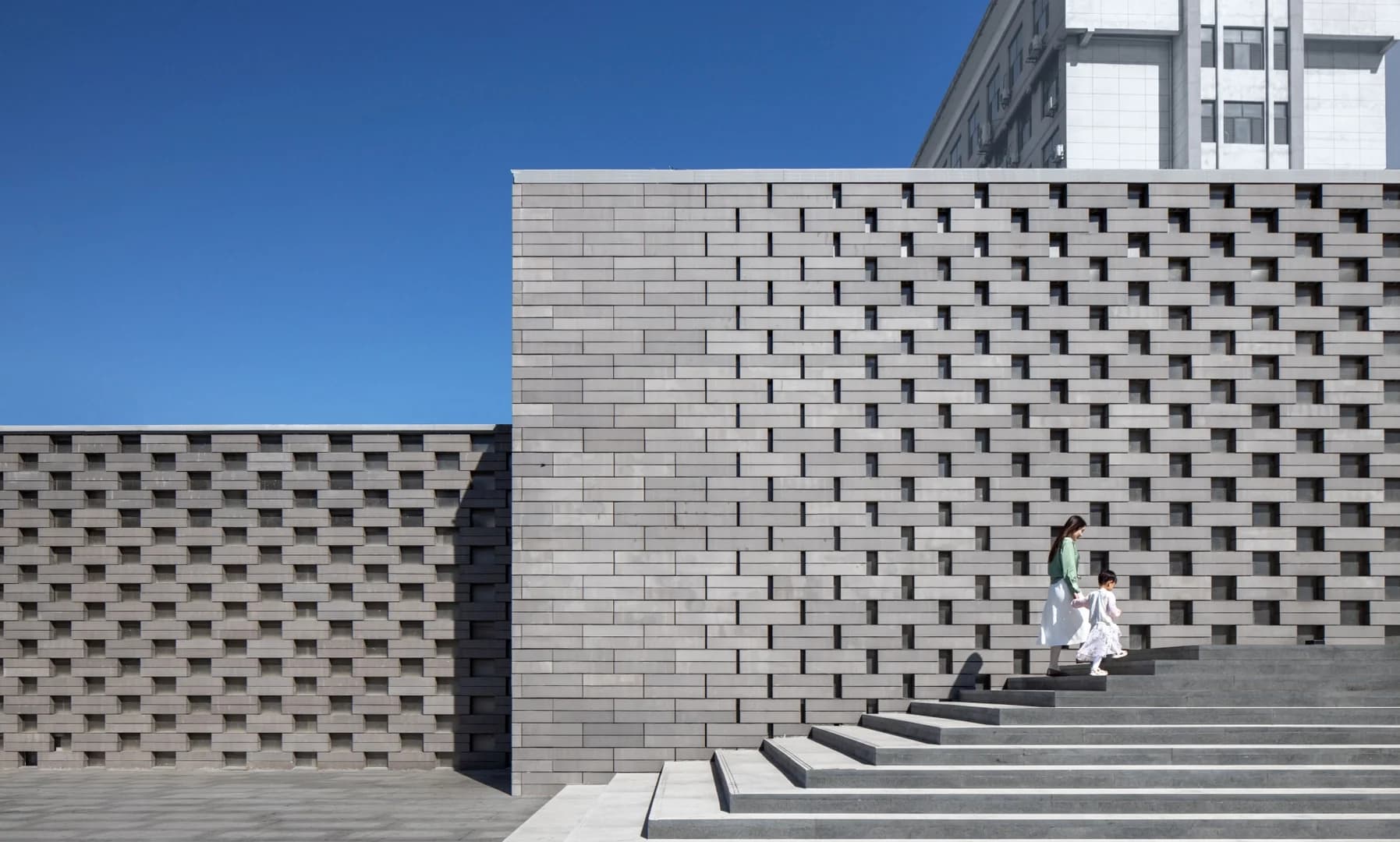 Реконструкция площади Пинъян