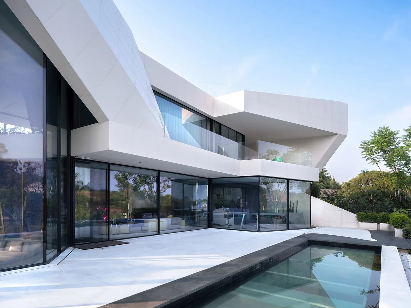 Тысяча бумажных журавликов для родного дома