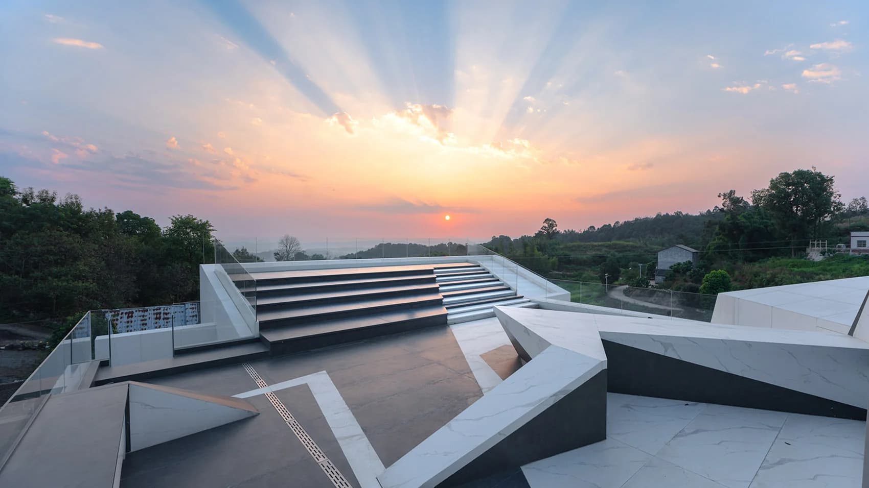 Тысяча бумажных журавликов для родного дома