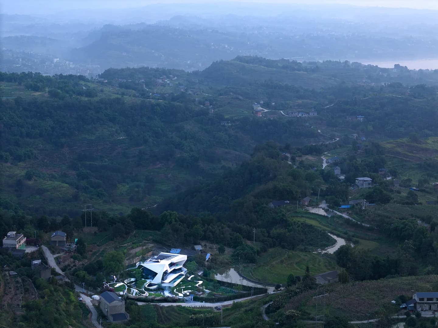 Тысяча бумажных журавликов для родного дома