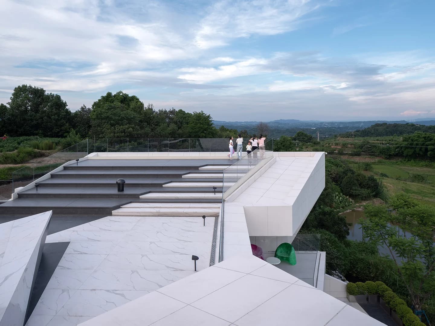 Тысяча бумажных журавликов для родного дома