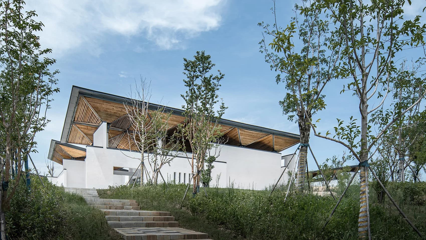 Парк "Уютный уголок на озере Чжан"