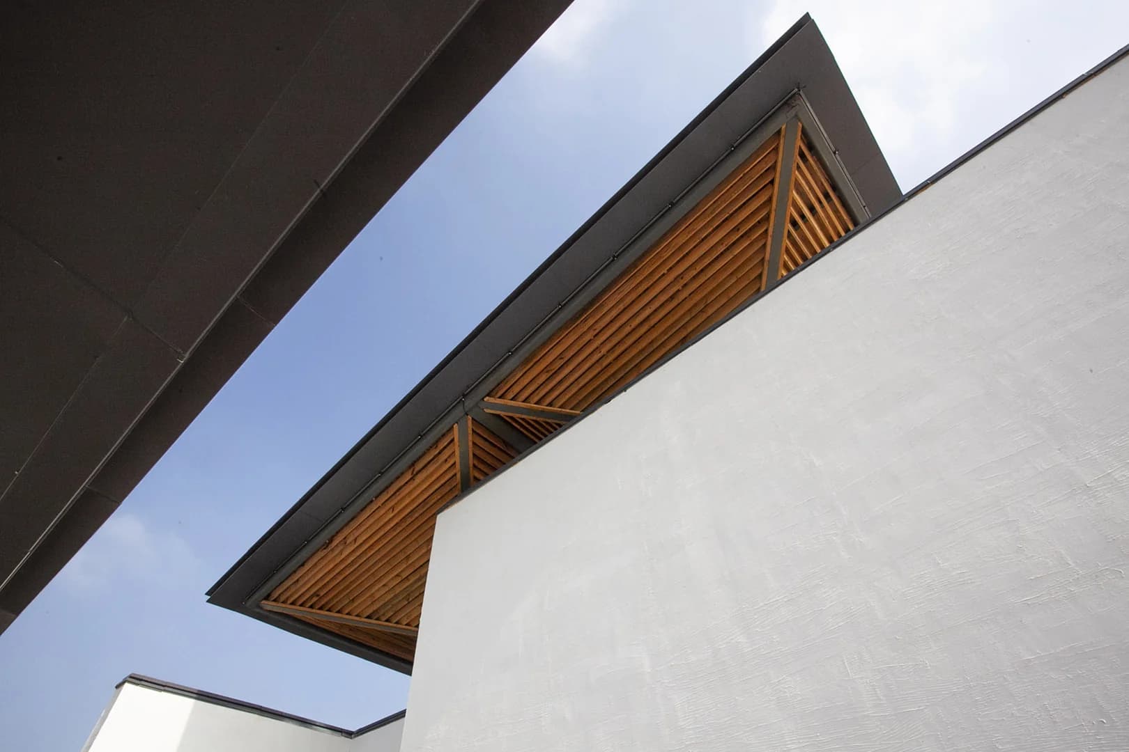 Парк "Уютный уголок на озере Чжан"