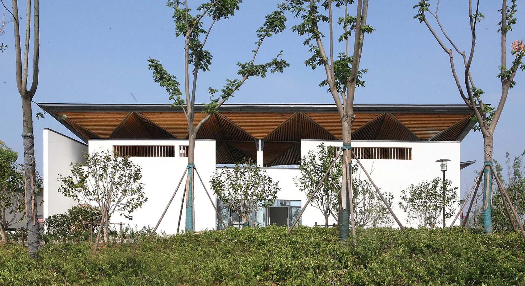 Парк "Уютный уголок на озере Чжан"