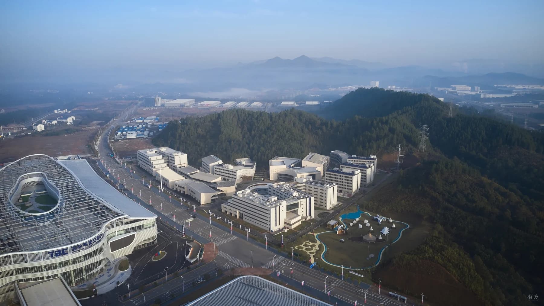 Международный образовательный центр в Цзиндэчжэне