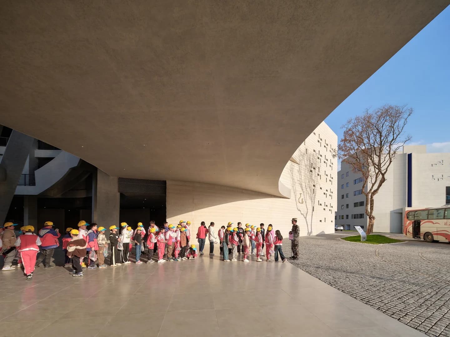 Международный образовательный центр в Цзиндэчжэне