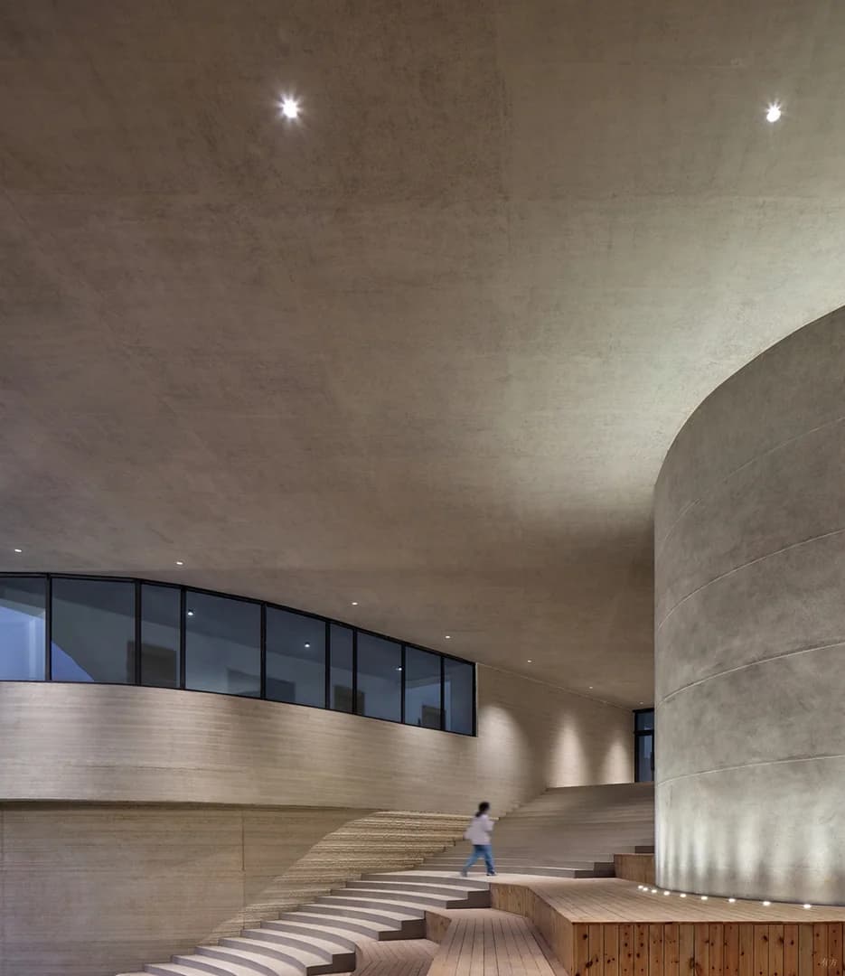 Международный образовательный центр в Цзиндэчжэне