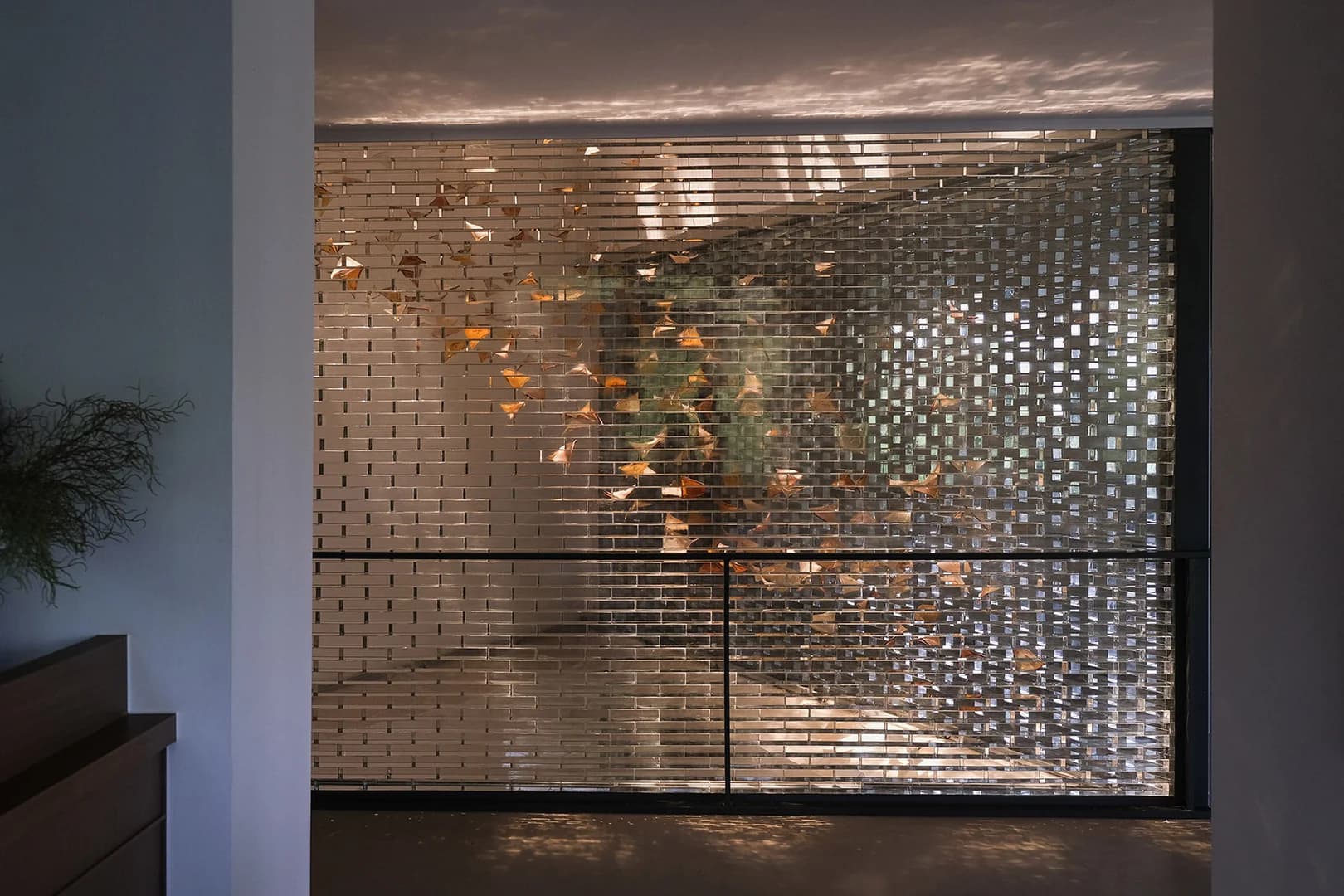 Парк памяти Андерс с облачным зеркалом