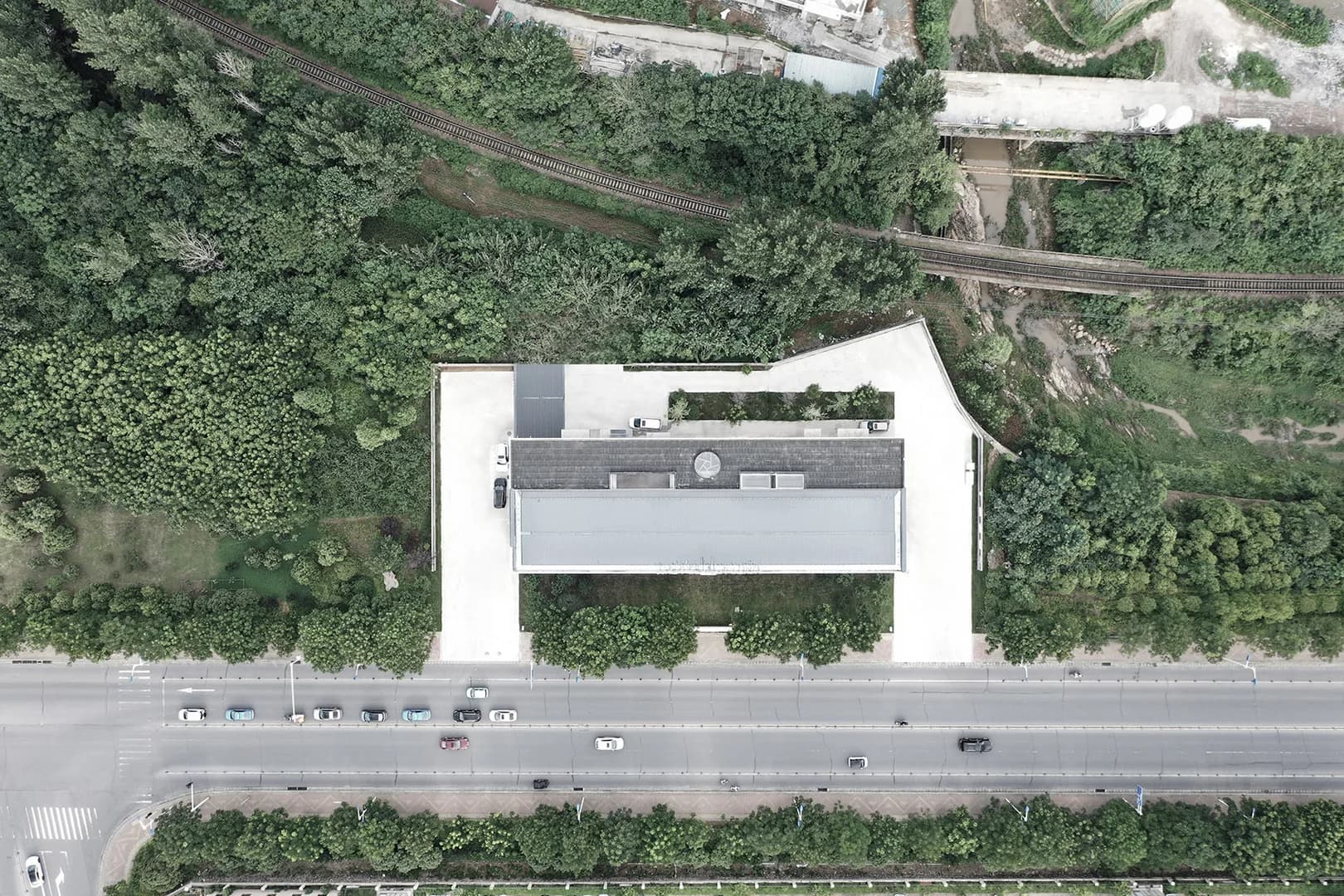 Музей и автозаправка в стиле Хуэйцзун