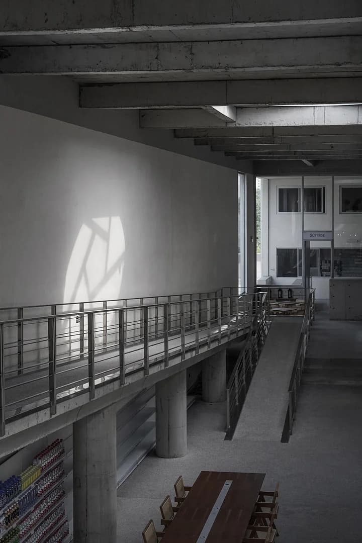 Музей и автозаправка в стиле Хуэйцзун