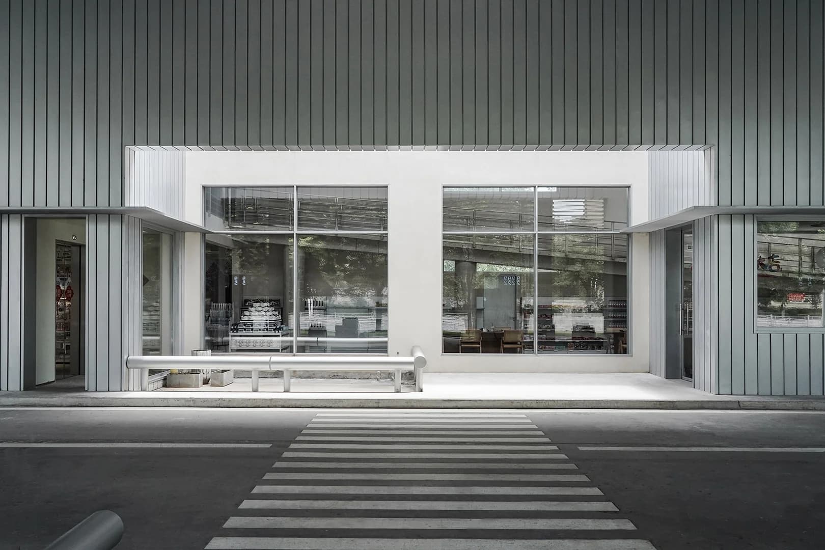 Музей и автозаправка в стиле Хуэйцзун