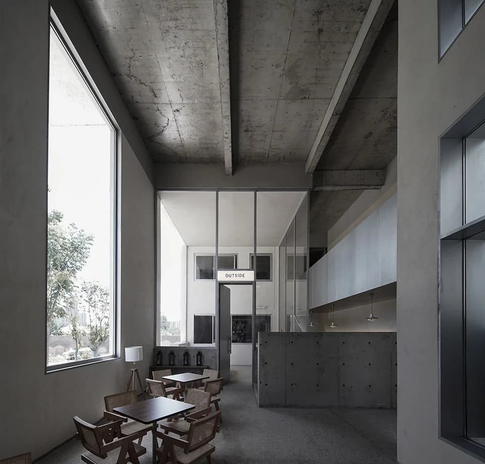 Музей и автозаправка в стиле Хуэйцзун