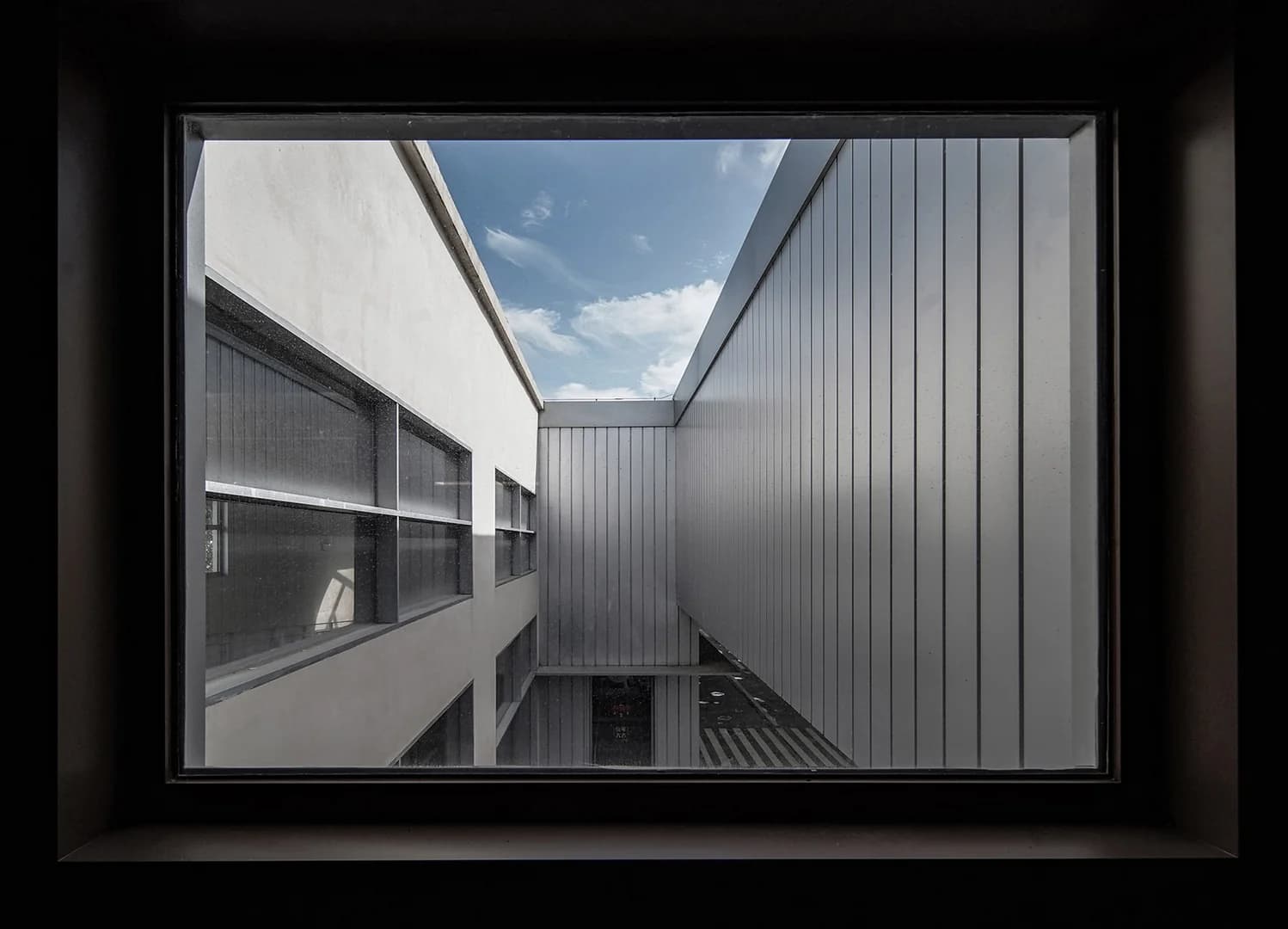 Музей и автозаправка в стиле Хуэйцзун