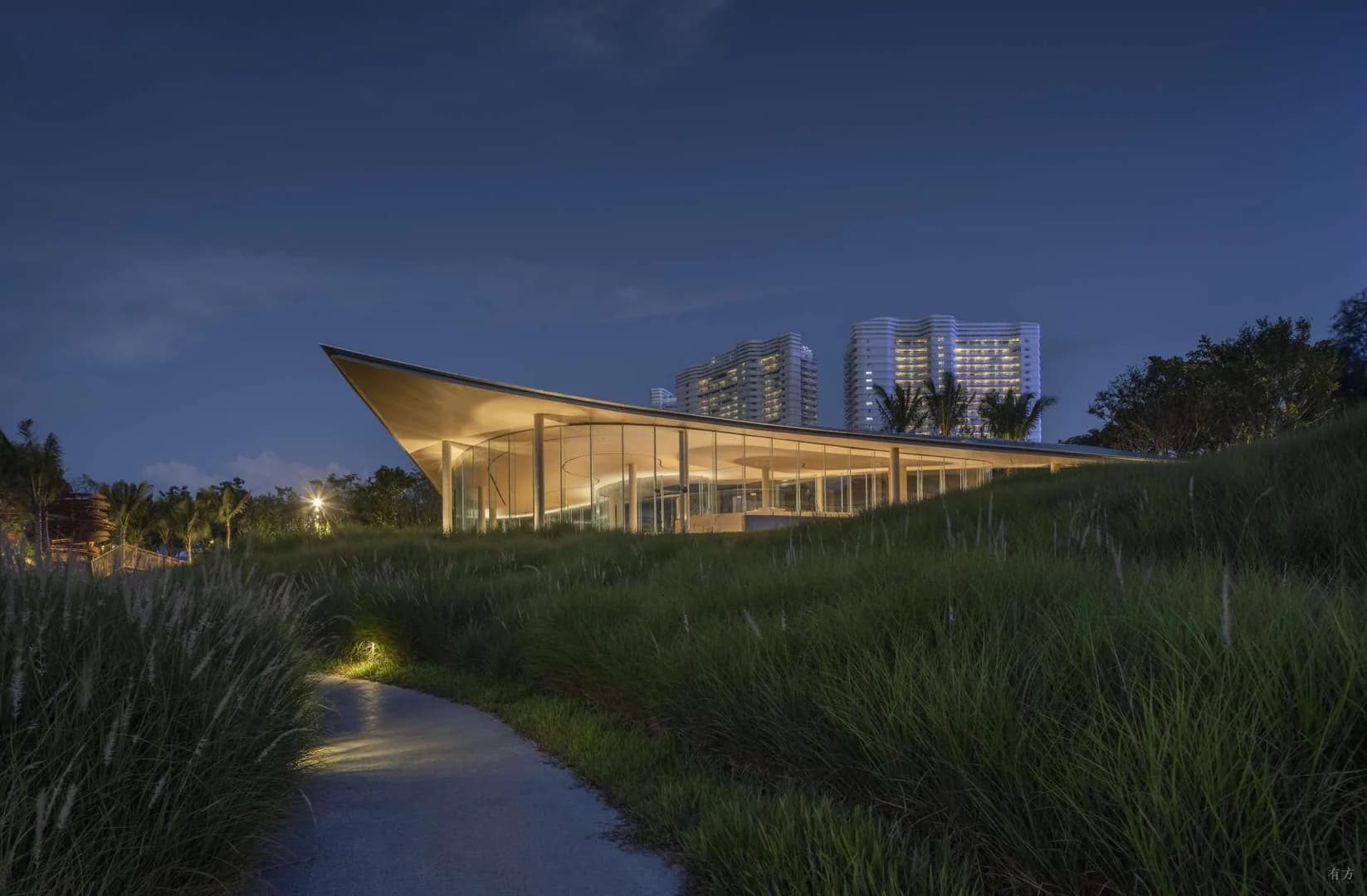 Зеленые просторы "Хайтан Сяо И"