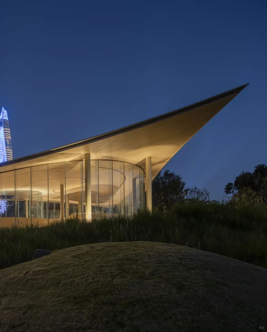 Зеленые просторы "Хайтан Сяо И"