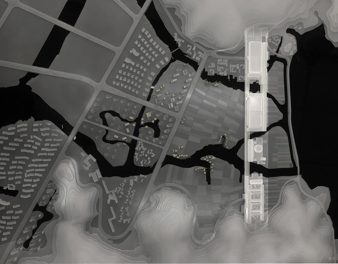 Международный конференц-центр: Рисовые поля и мосты