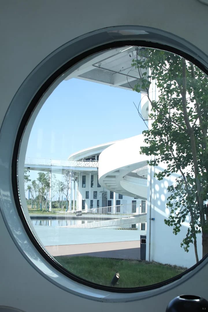 Поэтический ландшафт очистных сооружений