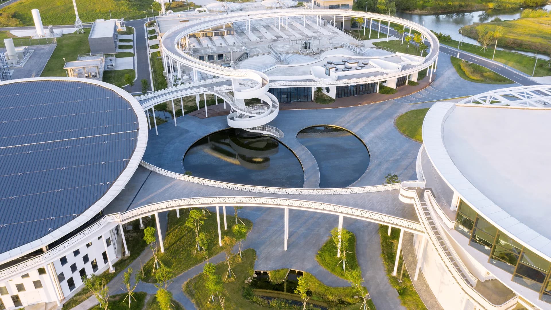 Поэтический ландшафт очистных сооружений