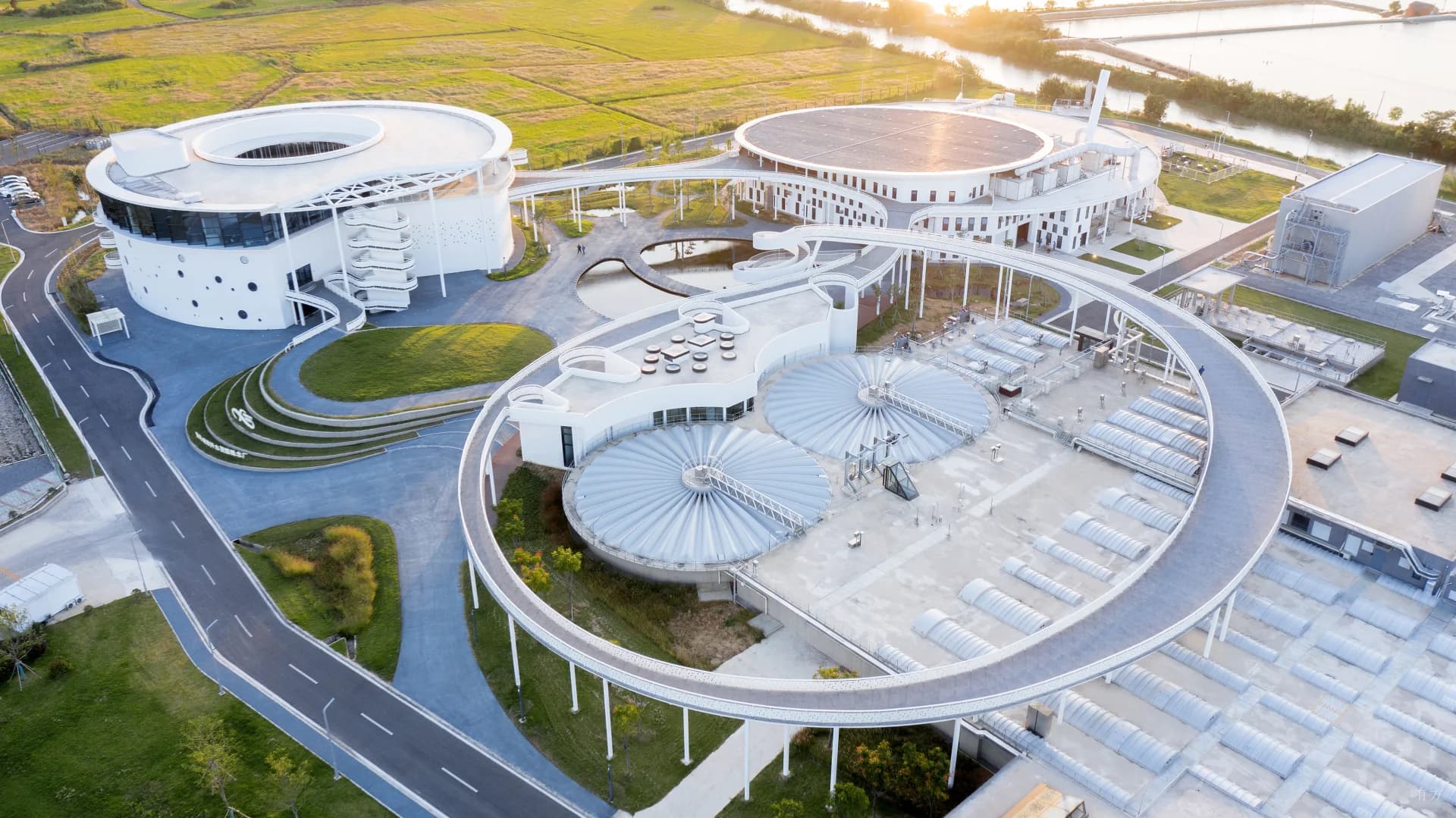 Поэтический ландшафт очистных сооружений