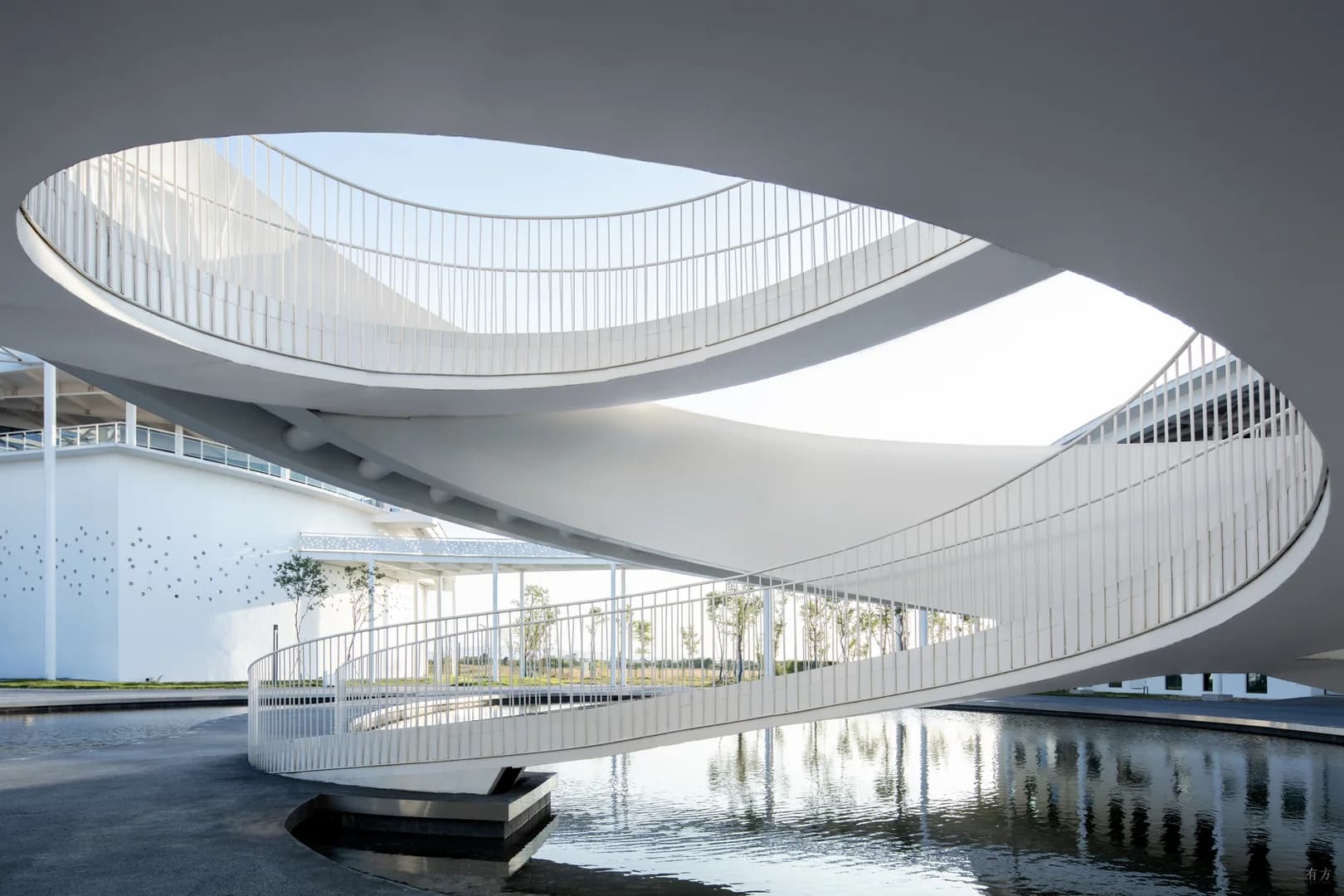 Поэтический ландшафт очистных сооружений