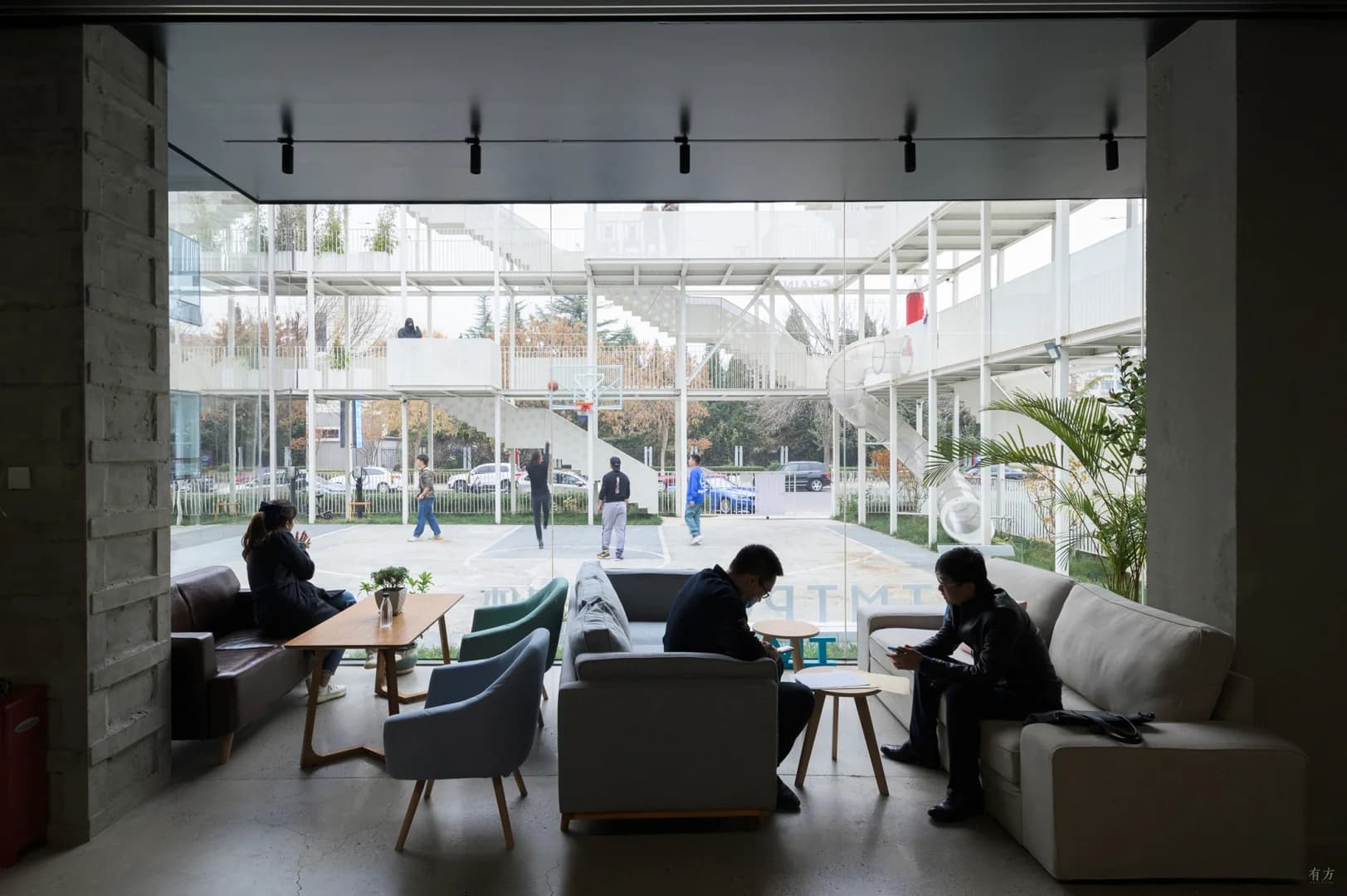 Парк с изгибами