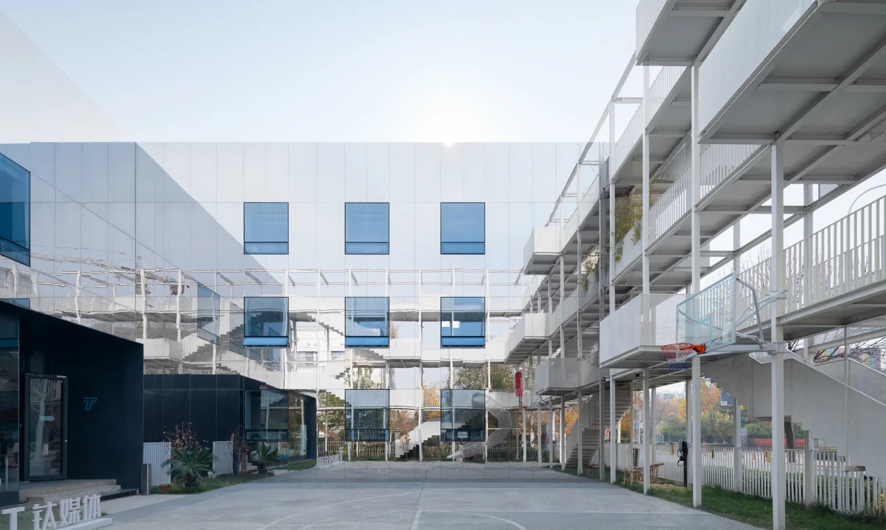 Парк с изгибами