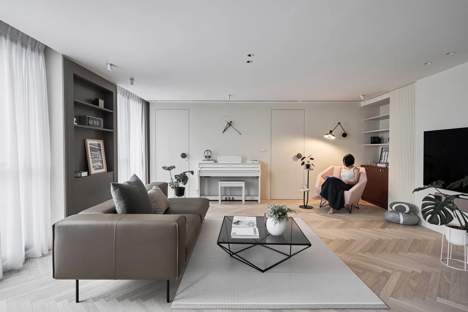 Розовый дом