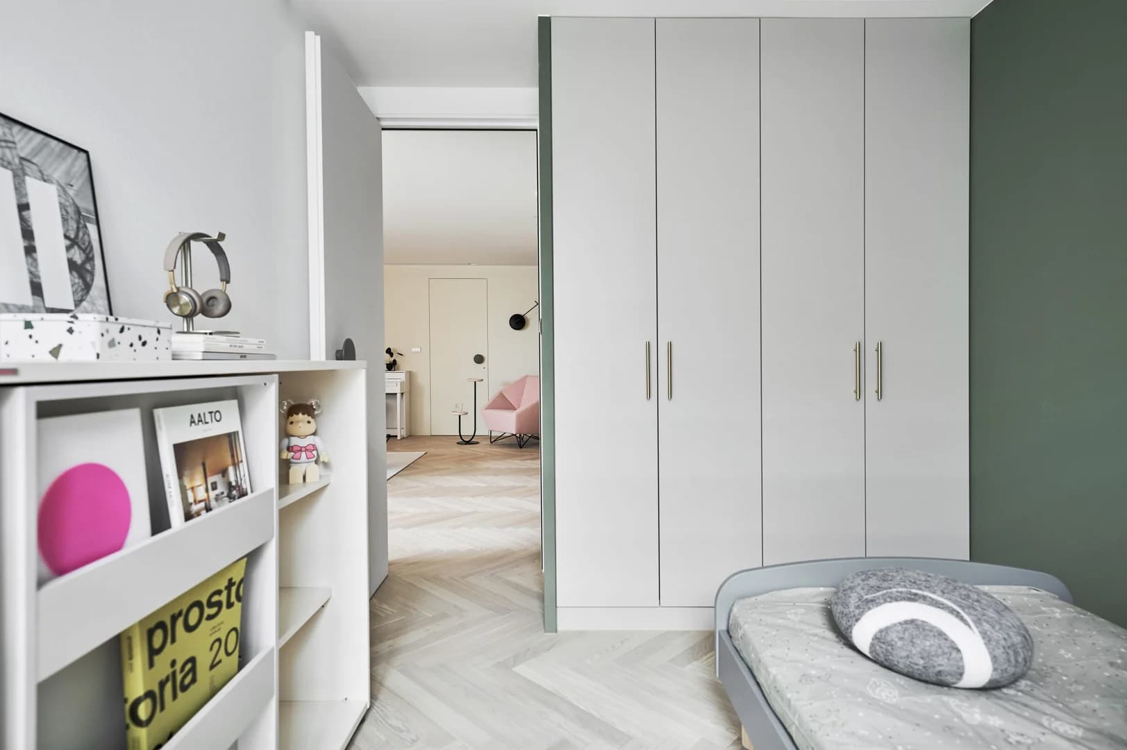 Розовый дом