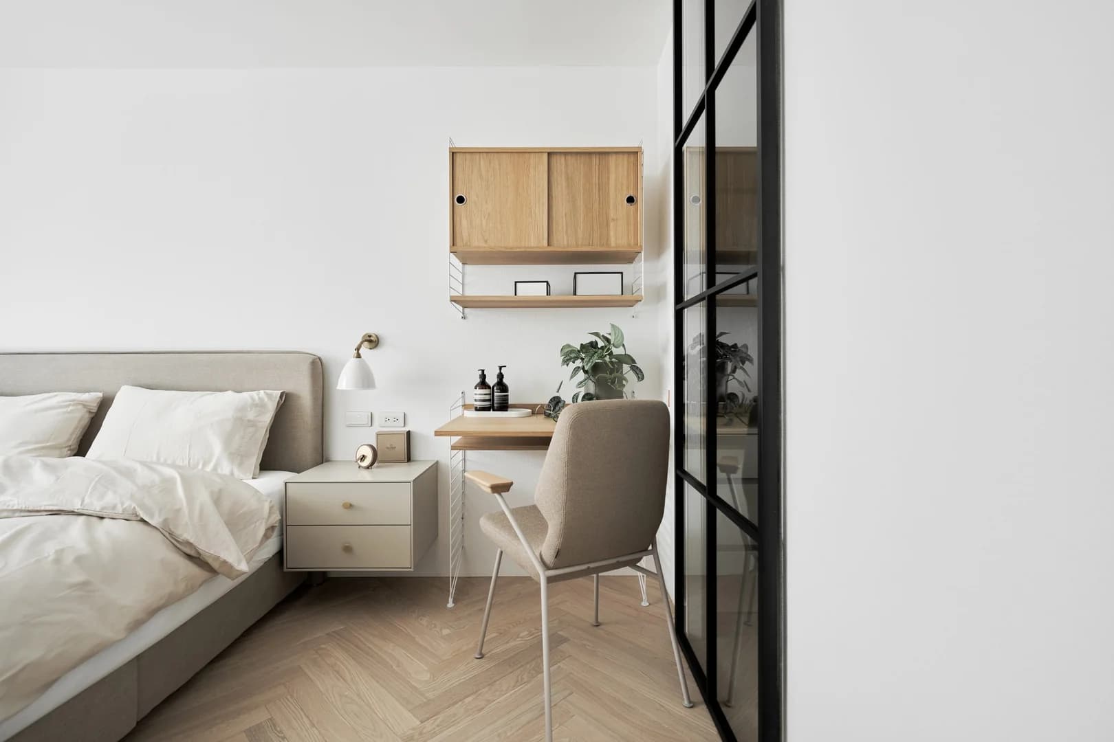 Розовый дом