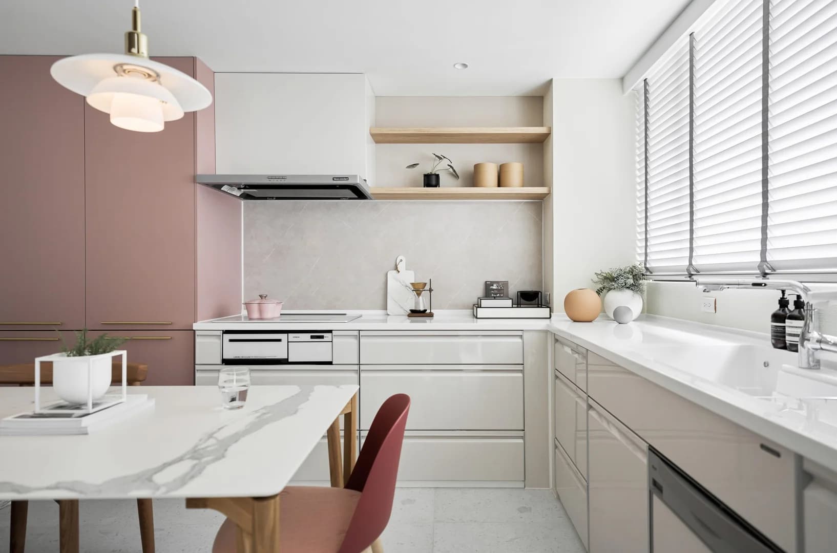 Розовый дом