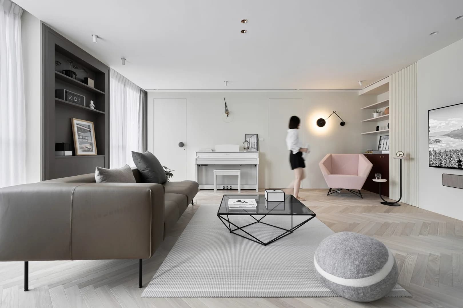 Розовый дом