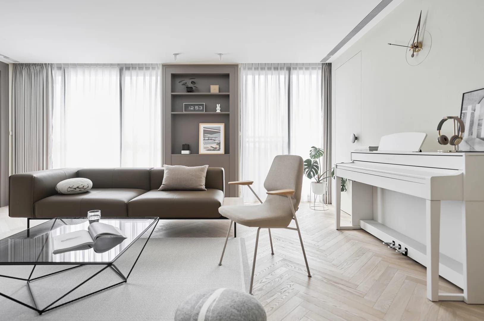 Розовый дом